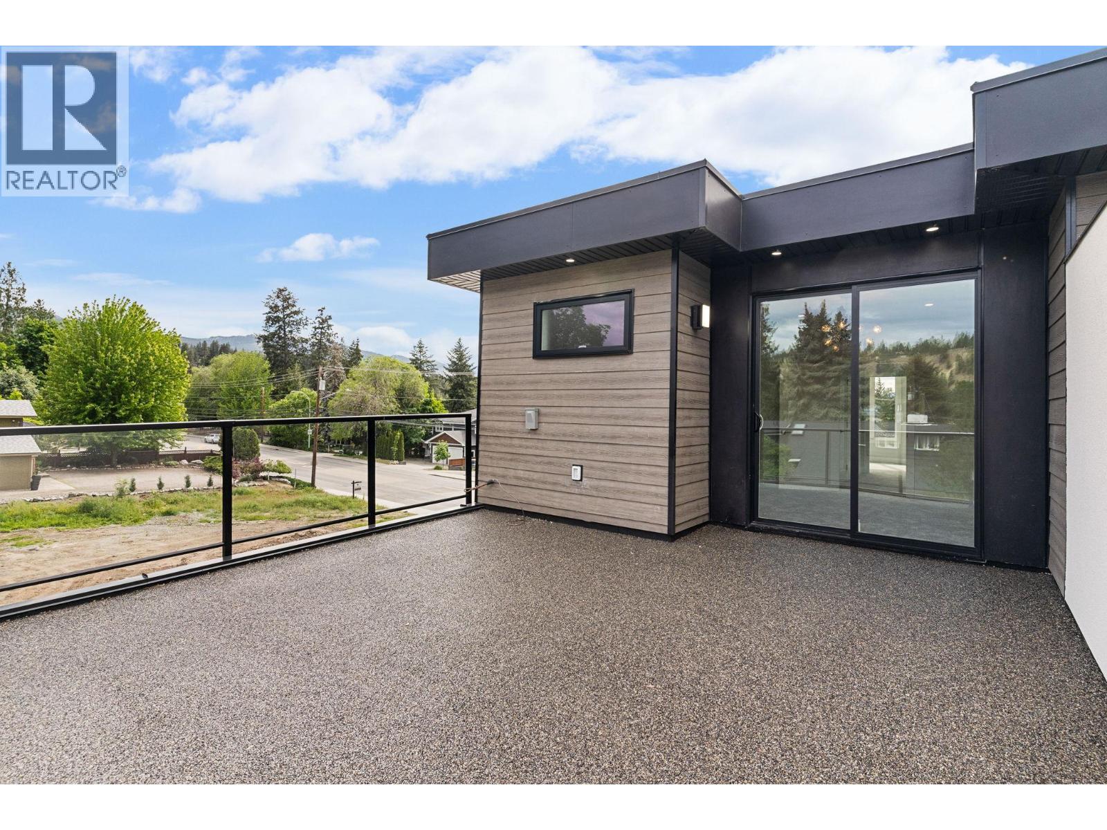 4567 Gordon Drive, Kelowna, British Columbia  V1W 1T3 - Photo 29 - 10388286