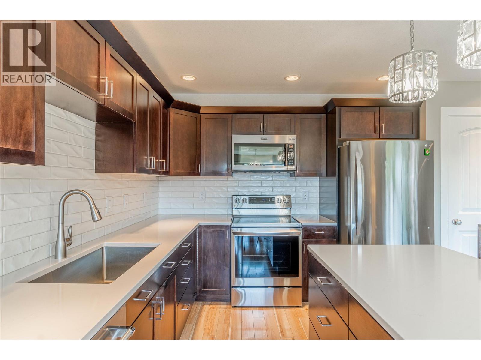 3031 Westsyde Road Unit# 13, Kamloops, British Columbia  V2B 0E4 - Photo 4 - 10388521