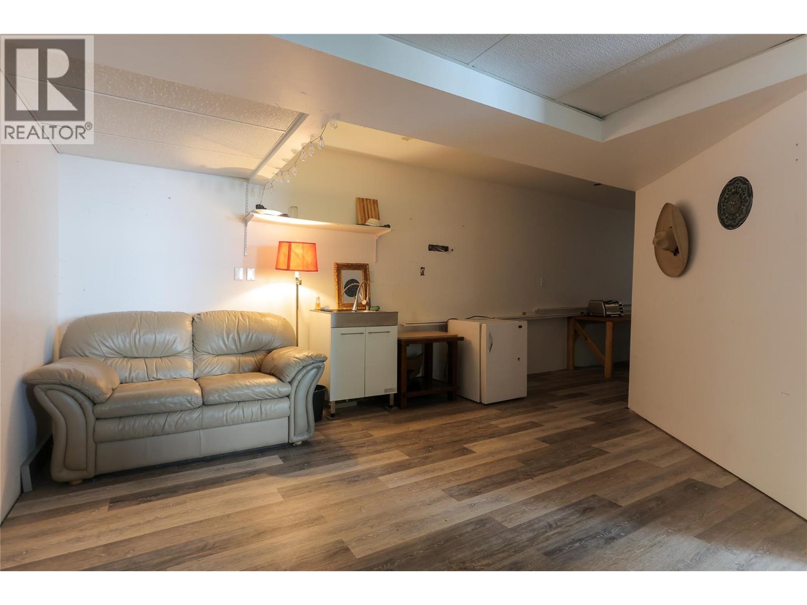 1204 Front Street, Nelson, British Columbia  V1L 4C4 - Photo 17 - 10388477