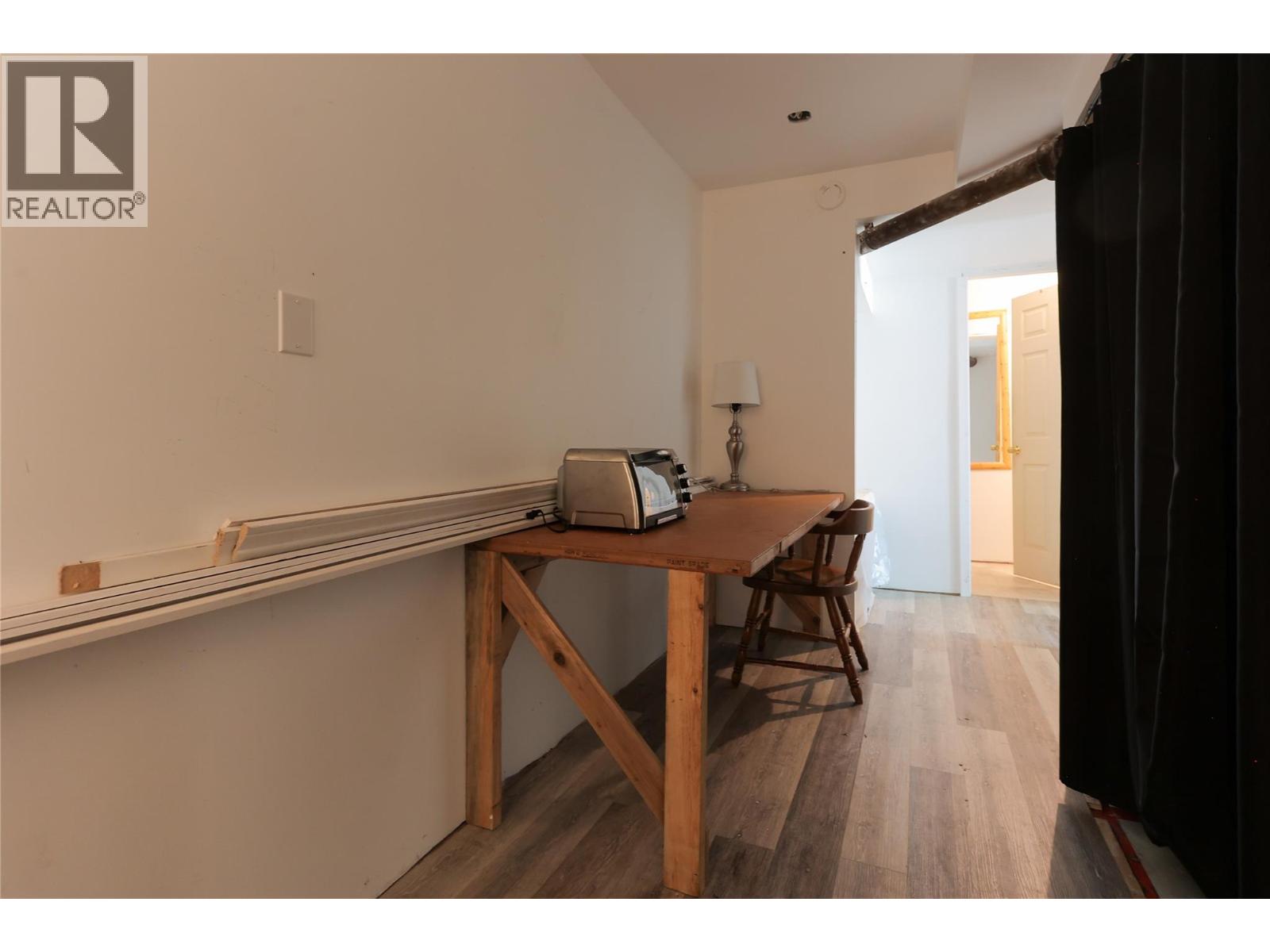 1204 Front Street, Nelson, British Columbia  V1L 4C4 - Photo 18 - 10388477