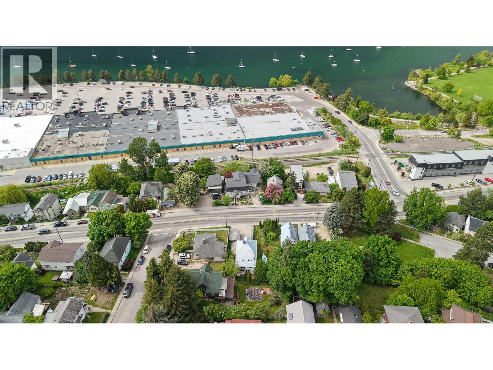 1204 Front Street, Nelson, British Columbia  V1L 4C4 - Photo 30 - 10388477