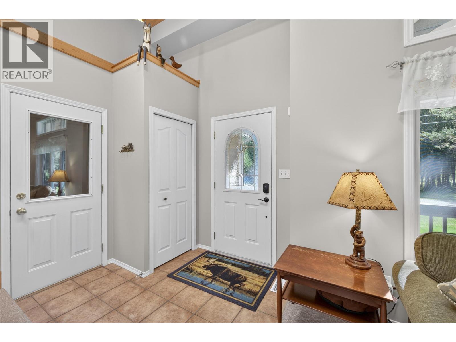 4484 Columbia View Road, Fairmont Hot Springs, British Columbia  V0B 1L2 - Photo 15 - 10388518