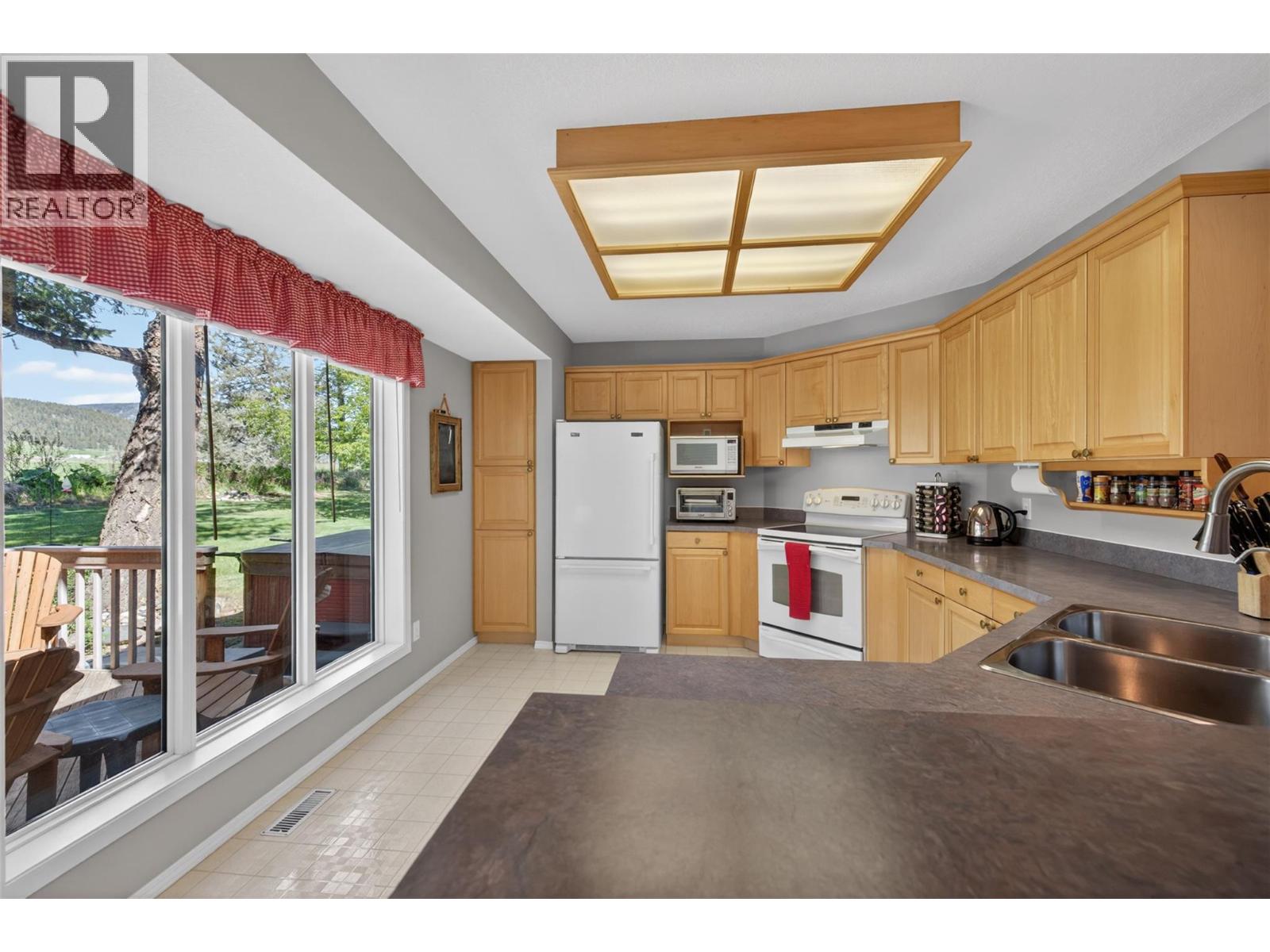4484 Columbia View Road, Fairmont Hot Springs, British Columbia  V0B 1L2 - Photo 27 - 10388518