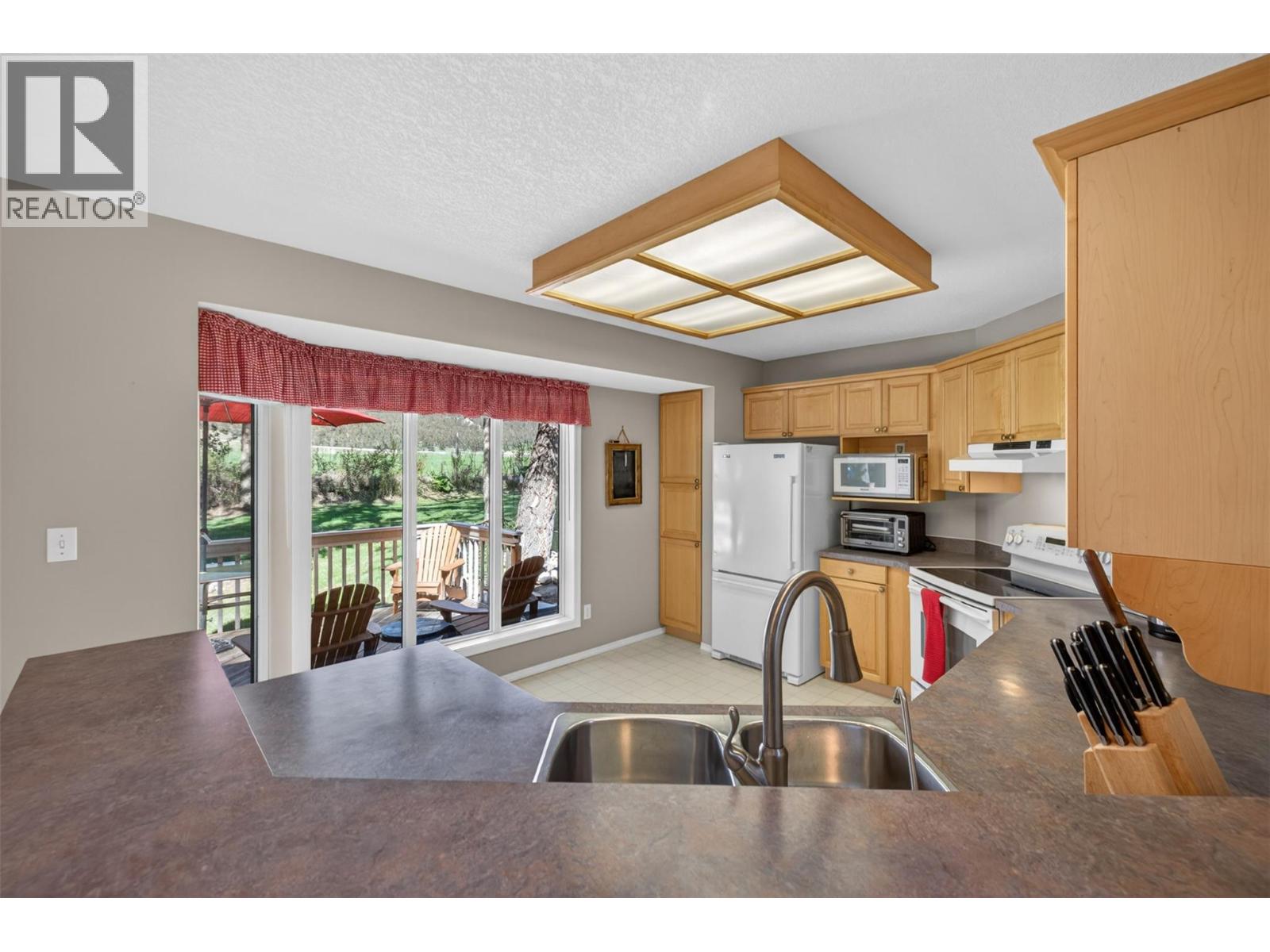4484 Columbia View Road, Fairmont Hot Springs, British Columbia  V0B 1L2 - Photo 28 - 10388518