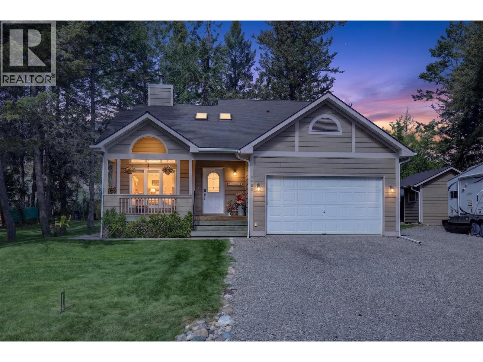 4484 Columbia View Road, Fairmont Hot Springs, British Columbia  V0B 1L2 - Photo 3 - 10388518