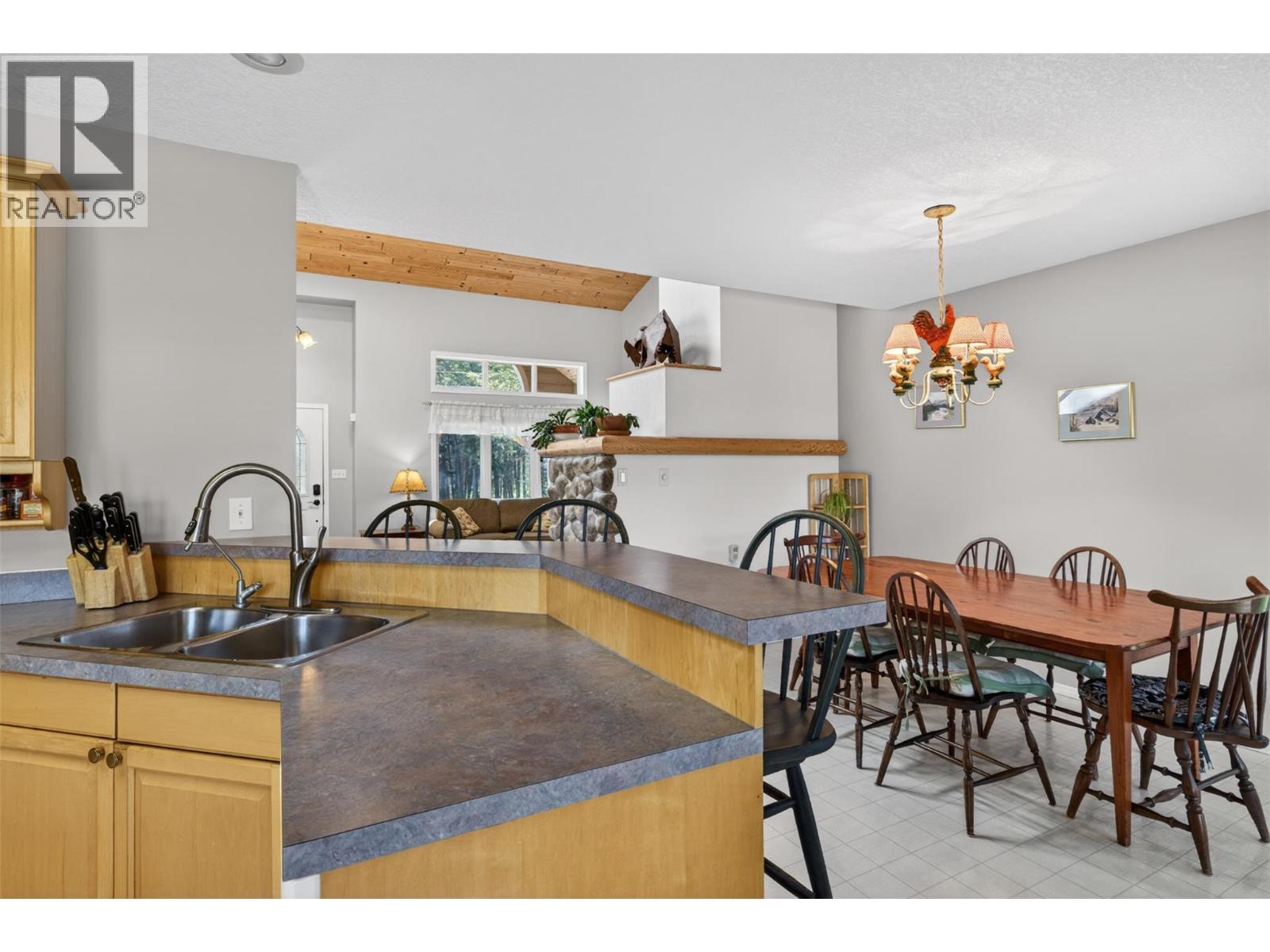 4484 Columbia View Road, Fairmont Hot Springs, British Columbia  V0B 1L2 - Photo 31 - 10388518