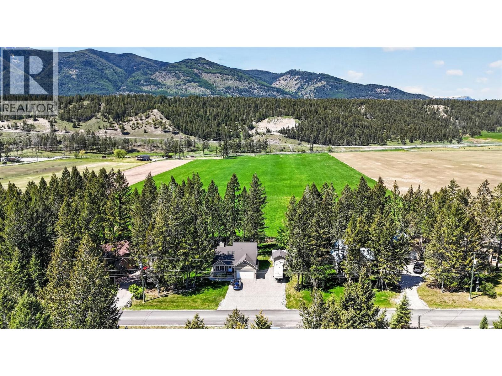 4484 Columbia View Road, Fairmont Hot Springs, British Columbia  V0B 1L2 - Photo 4 - 10388518