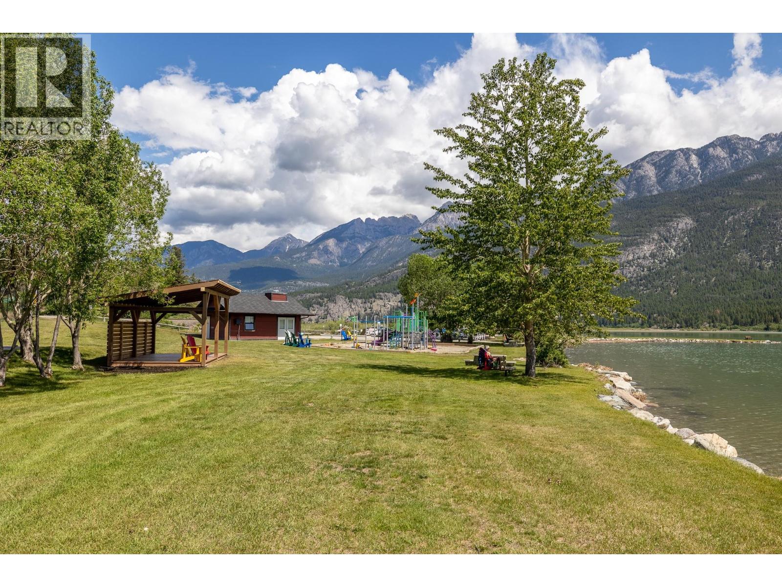 4484 Columbia View Road, Fairmont Hot Springs, British Columbia  V0B 1L2 - Photo 7 - 10388518
