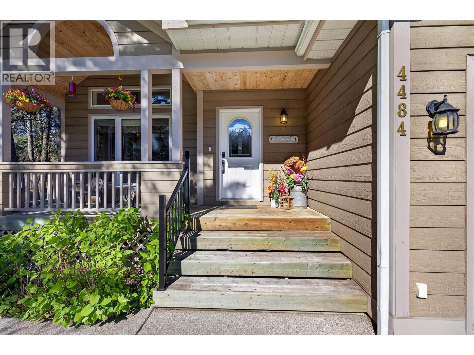 4484 Columbia View Road, Fairmont Hot Springs, British Columbia  V0B 1L2 - Photo 8 - 10388518