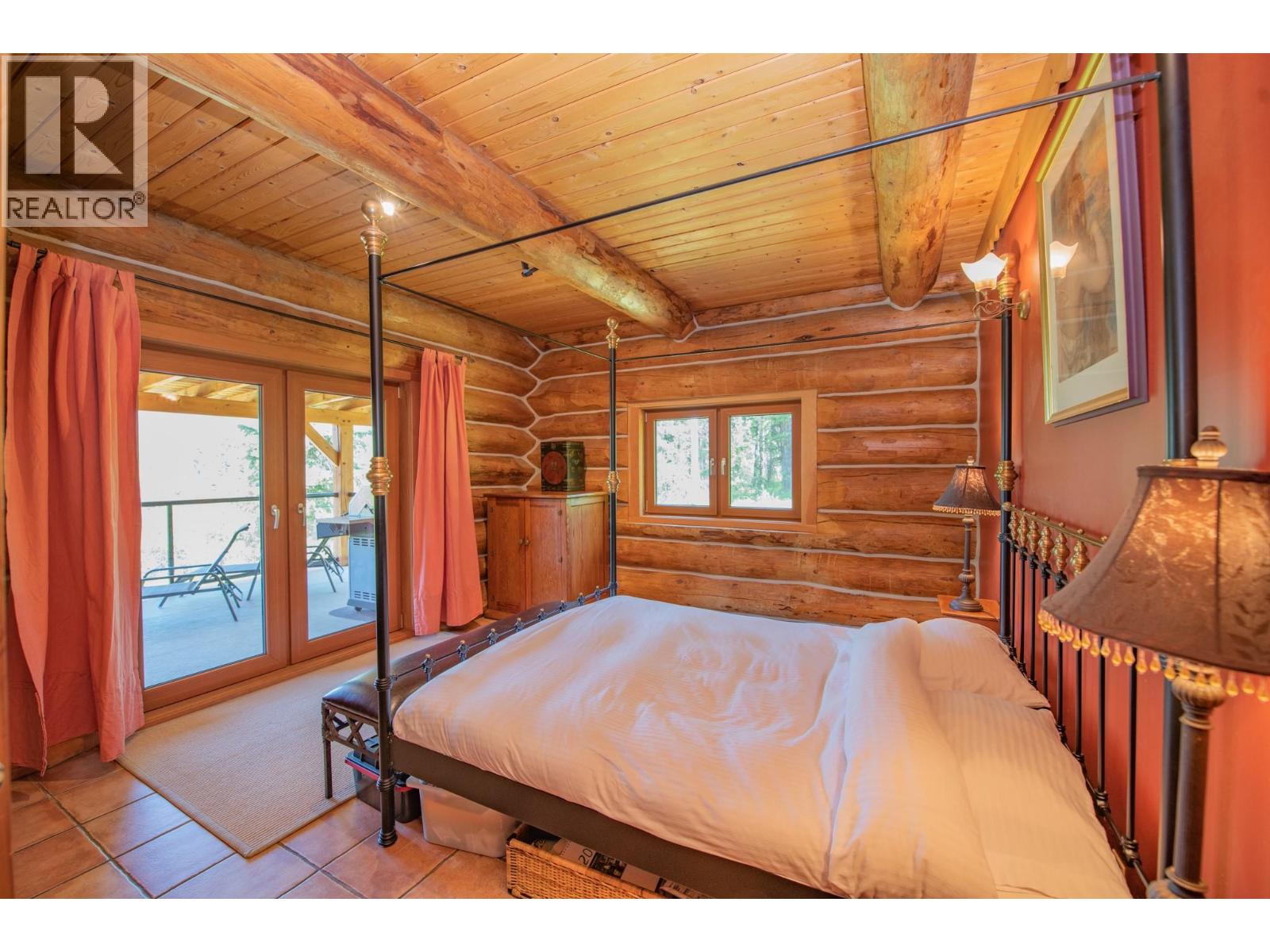 592 Bear Valley Road, Lumby, British Columbia  V0E 2G1 - Photo 17 - 10388183