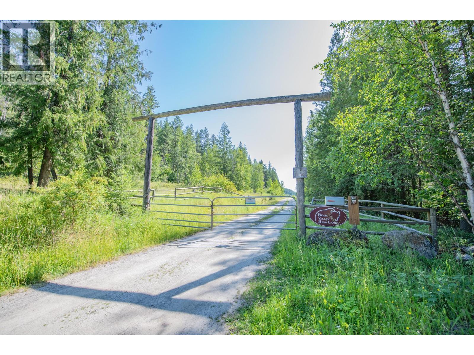 592 Bear Valley Road, Lumby, British Columbia  V0E 2G1 - Photo 5 - 10388183