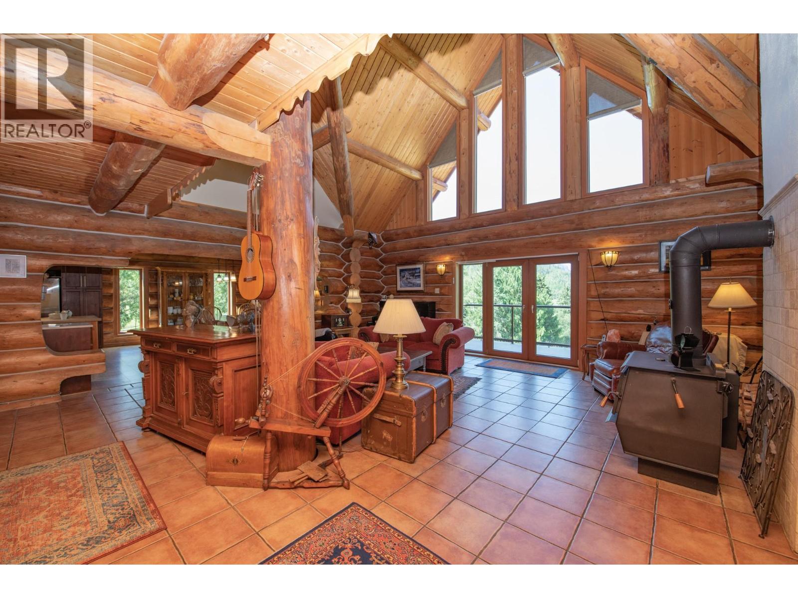 592 Bear Valley Road, Lumby, British Columbia  V0E 2G1 - Photo 16 - 10388154