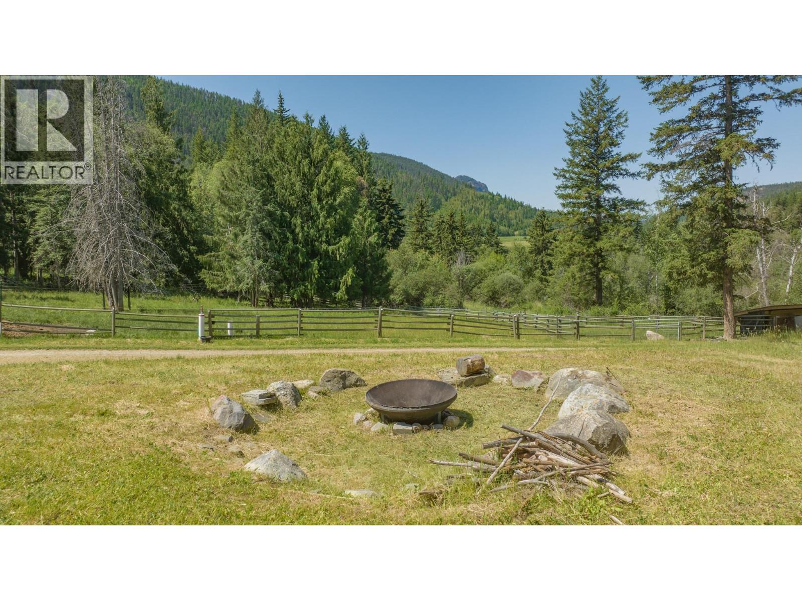 592 Bear Valley Road, Lumby, British Columbia  V0E 2G1 - Photo 43 - 10388154