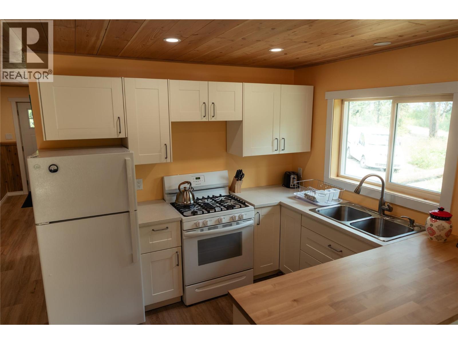 592 Bear Valley Road, Lumby, British Columbia  V0E 2G1 - Photo 74 - 10388154
