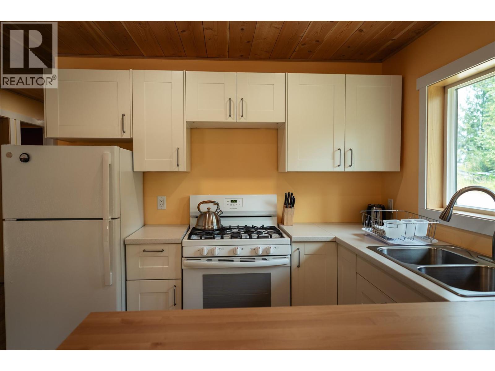 592 Bear Valley Road, Lumby, British Columbia  V0E 2G1 - Photo 75 - 10388154