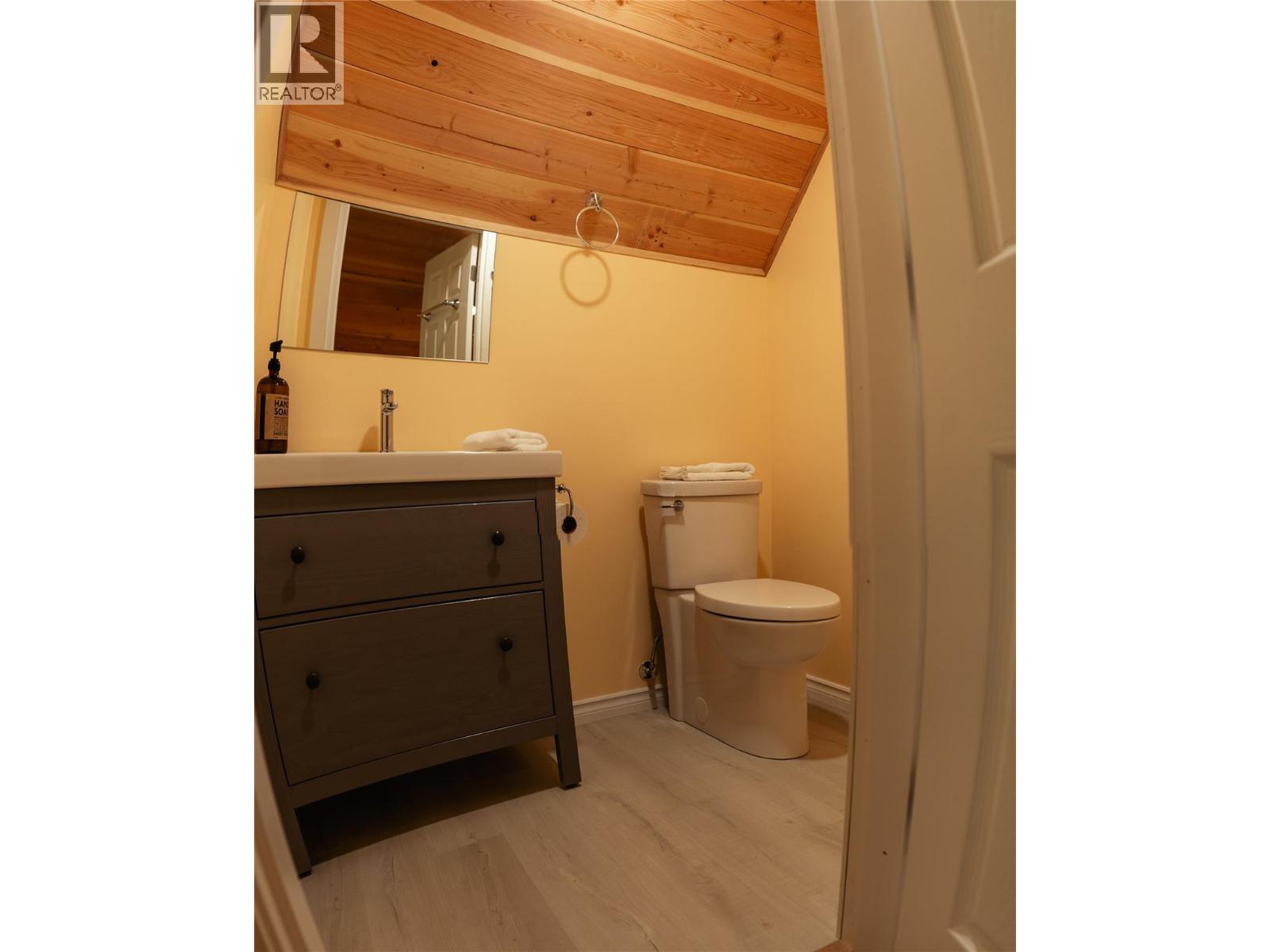 592 Bear Valley Road, Lumby, British Columbia  V0E 2G1 - Photo 80 - 10388154