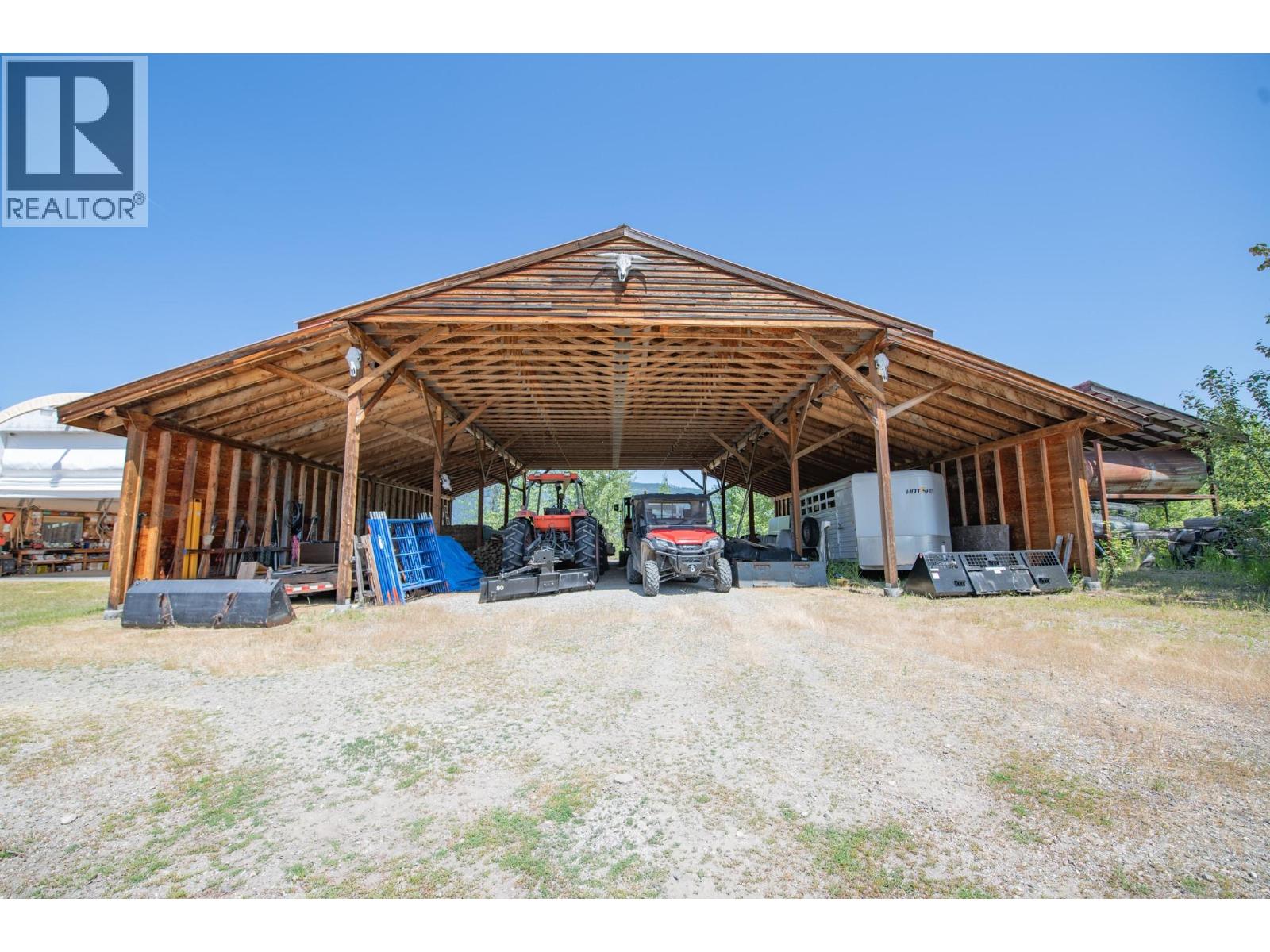 592 Bear Valley Road, Lumby, British Columbia  V0E 2G1 - Photo 9 - 10388154