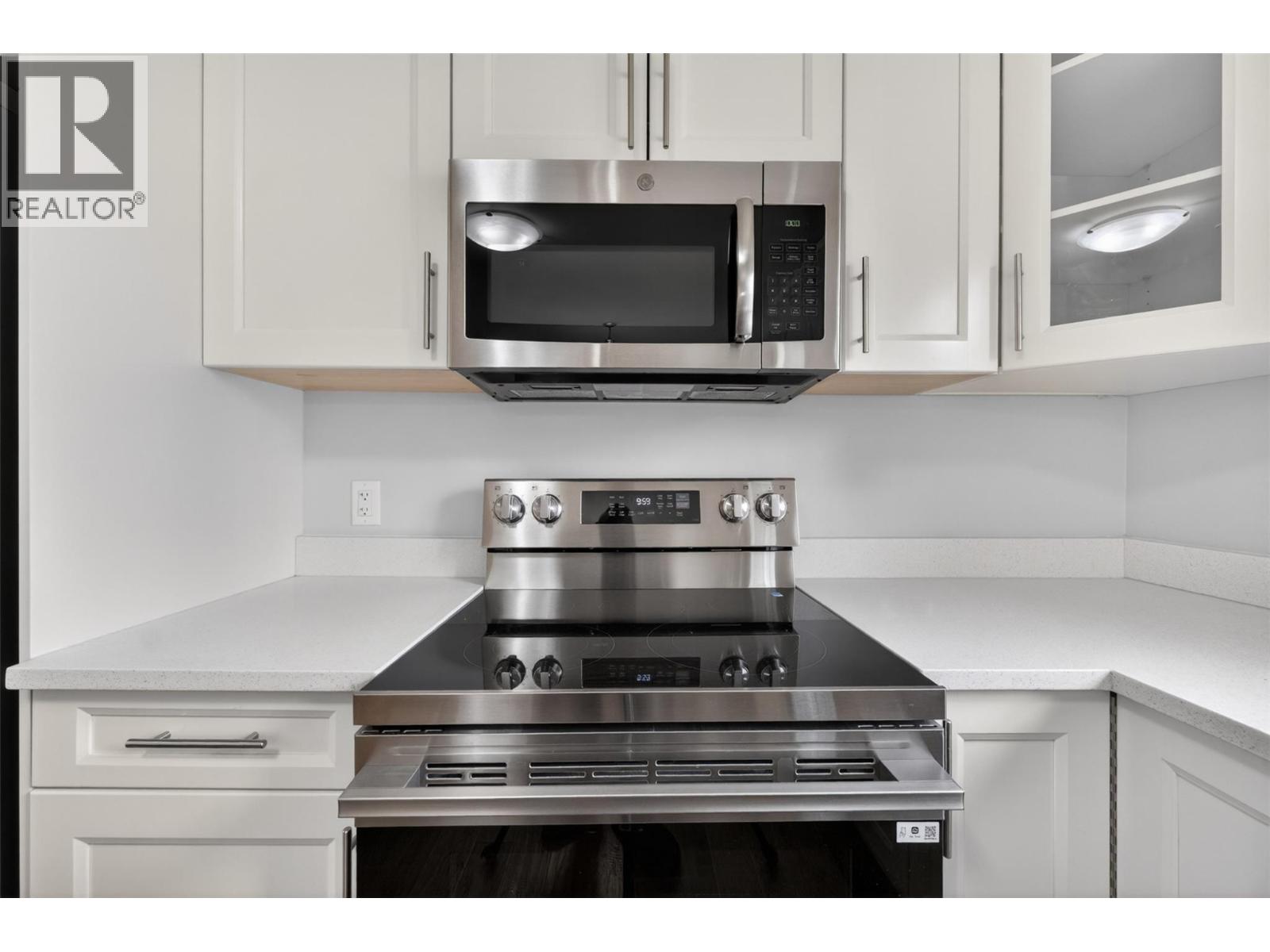 330 4 Avenue Se Unit# 202, Salmon Arm, British Columbia  V1E 0E2 - Photo 13 - 10388246