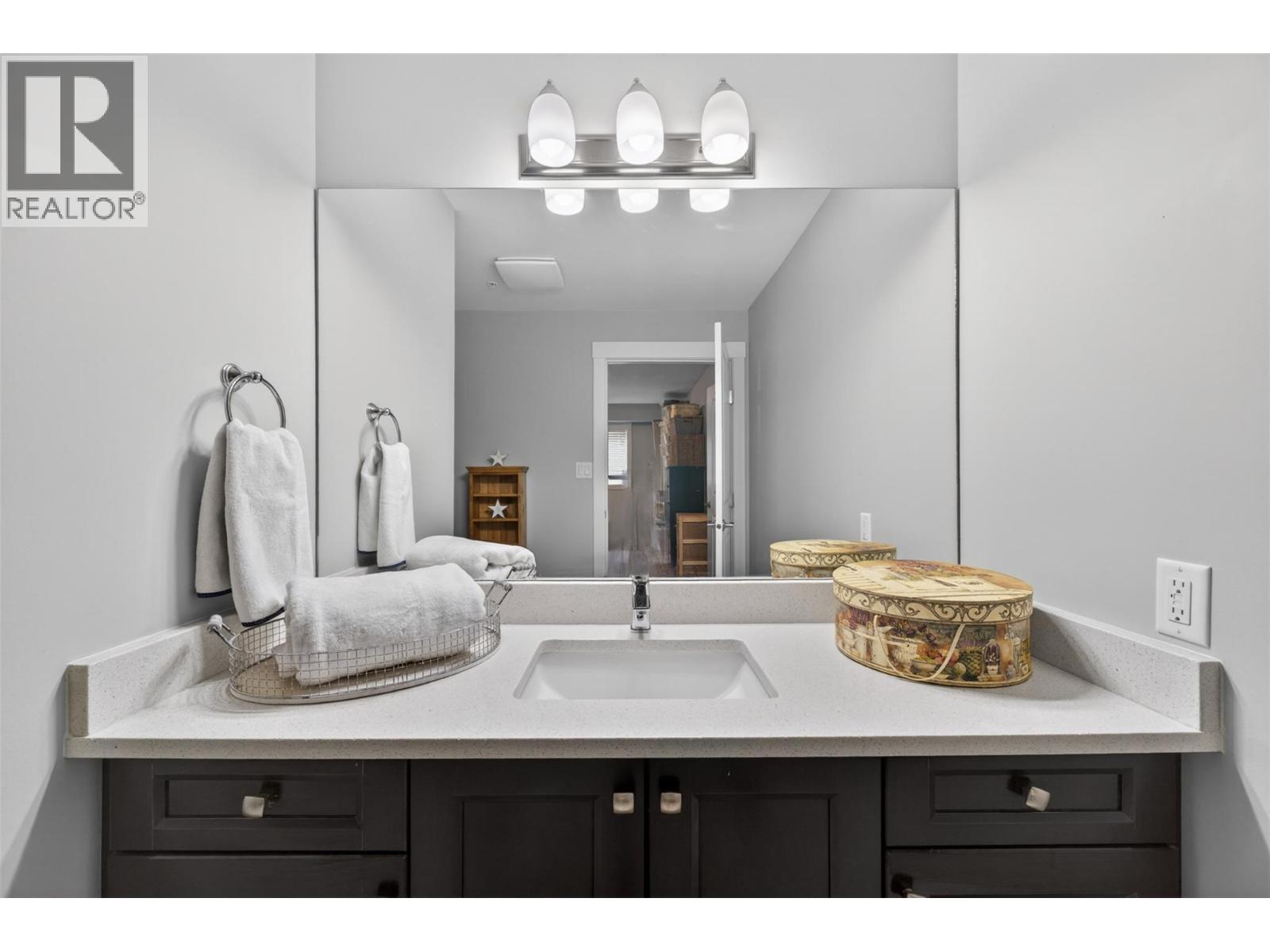 330 4 Avenue Se Unit# 202, Salmon Arm, British Columbia  V1E 0E2 - Photo 38 - 10388246