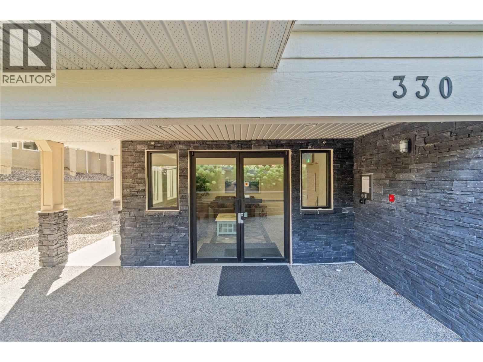 330 4 Avenue Se Unit# 202, Salmon Arm, British Columbia  V1E 0E2 - Photo 6 - 10388246