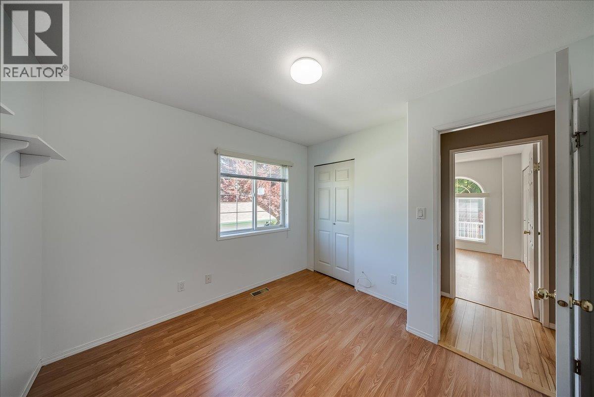 83 Kootenay Avenue S, Fruitvale, British Columbia  V0G 1L0 - Photo 20 - 10388444