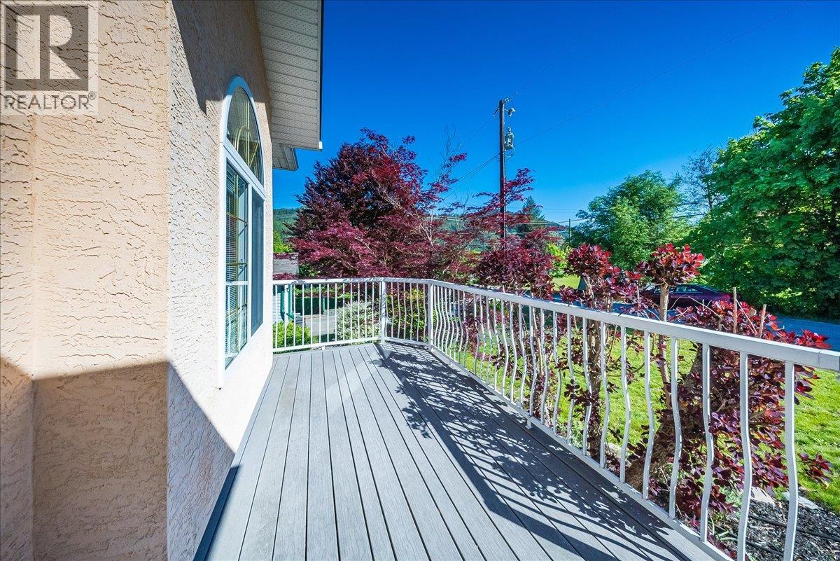 83 Kootenay Avenue S, Fruitvale, British Columbia  V0G 1L0 - Photo 40 - 10388444
