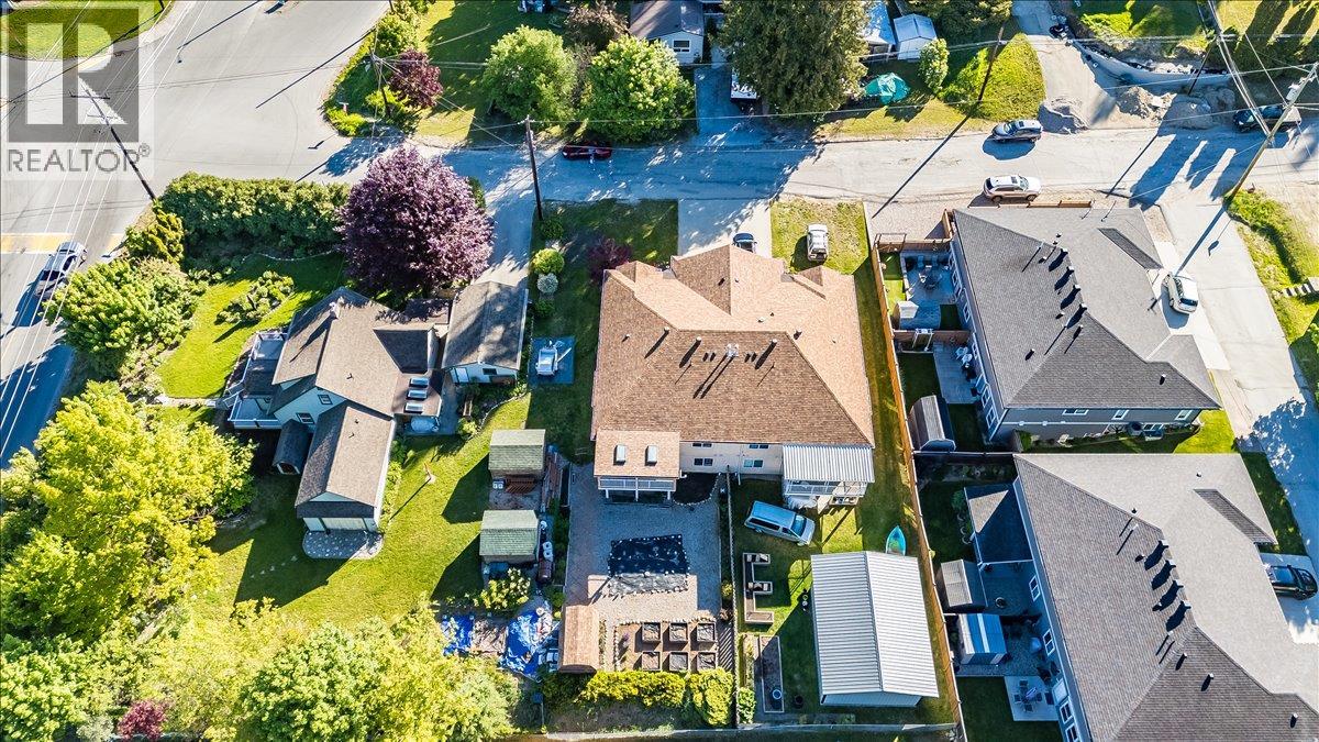 83 Kootenay Avenue S, Fruitvale, British Columbia  V0G 1L0 - Photo 55 - 10388444