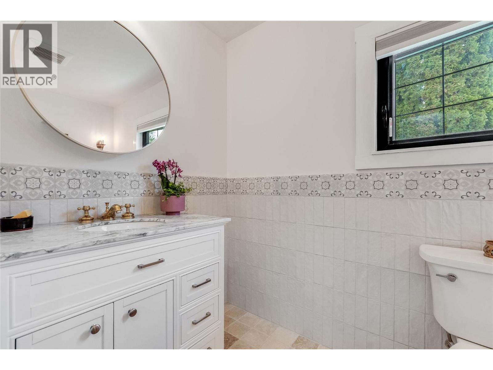 765 Lewis Road, Harrop, British Columbia  V1L 6P7 - Photo 29 - 10387622