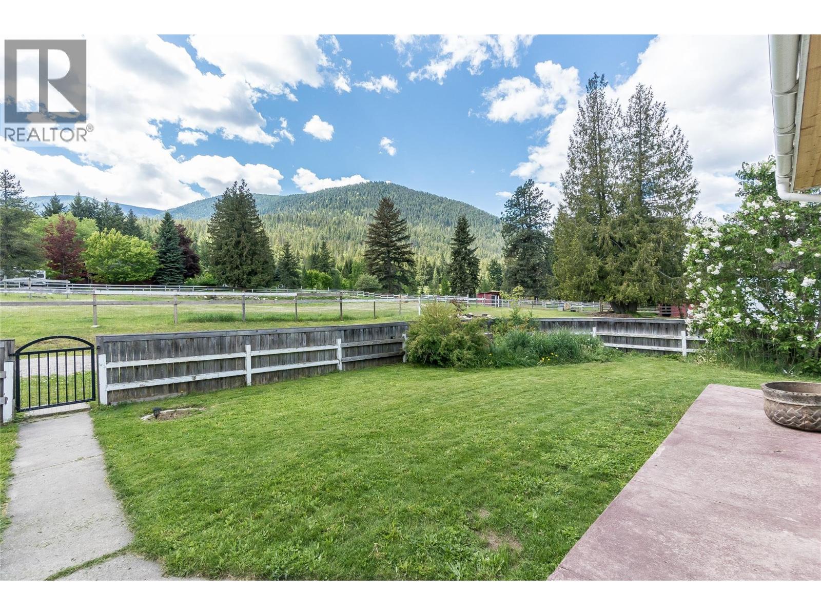 765 Lewis Road, Harrop, British Columbia  V1L 6P7 - Photo 54 - 10387622