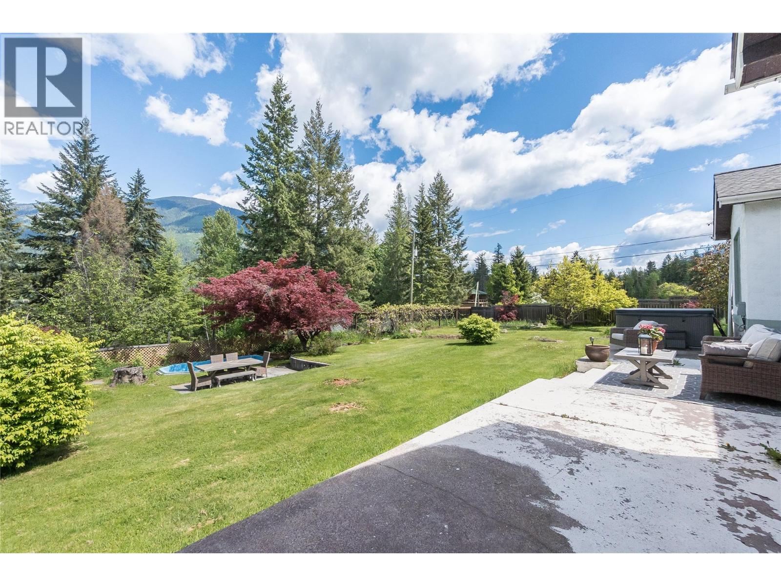 765 Lewis Road, Harrop, British Columbia  V1L 6P7 - Photo 55 - 10387622