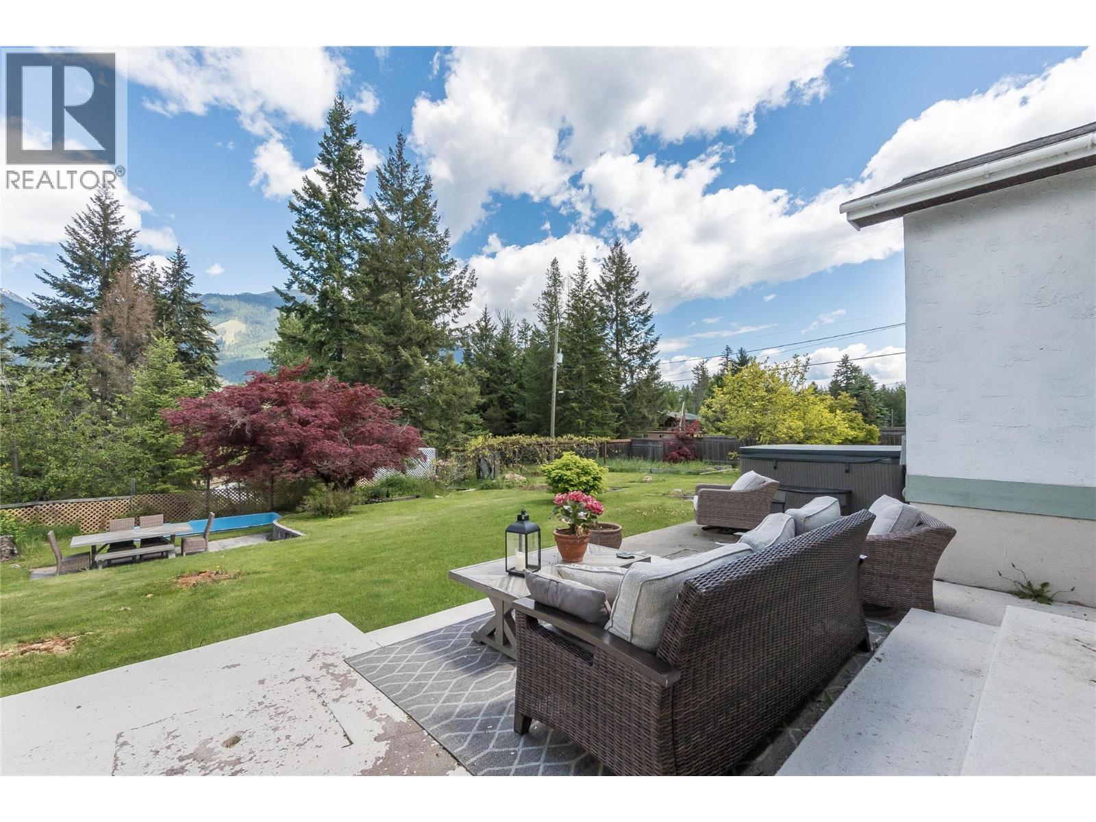 765 Lewis Road, Harrop, British Columbia  V1L 6P7 - Photo 56 - 10387622