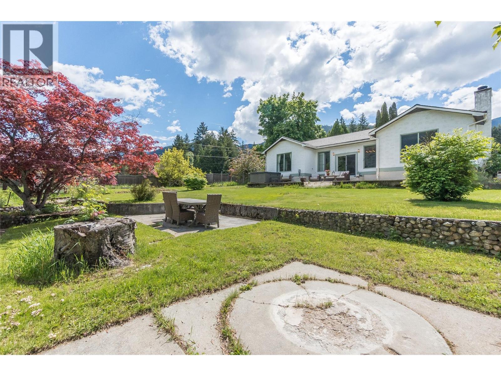 765 Lewis Road, Harrop, British Columbia  V1L 6P7 - Photo 63 - 10387622
