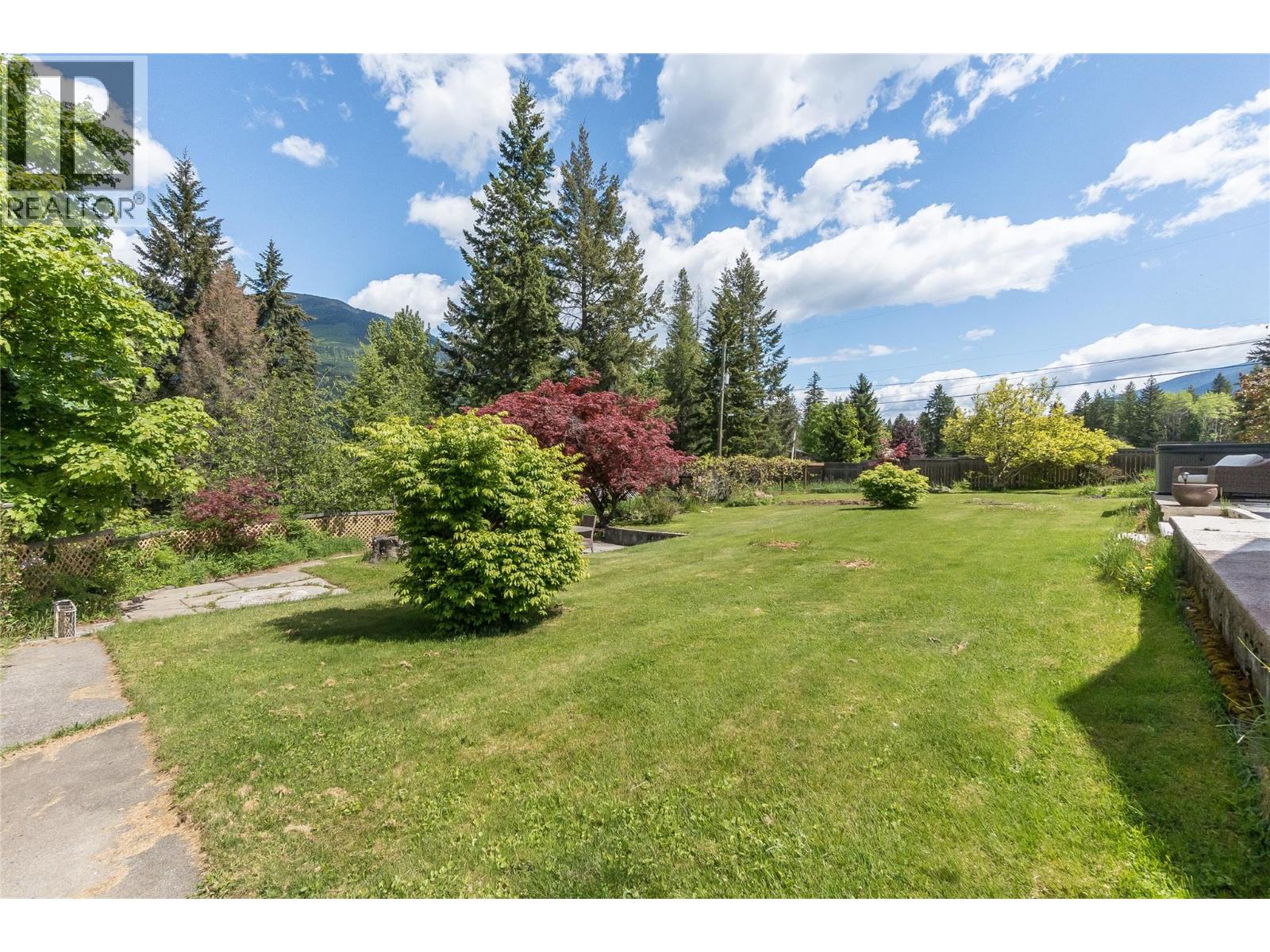 765 Lewis Road, Harrop, British Columbia  V1L 6P7 - Photo 64 - 10387622