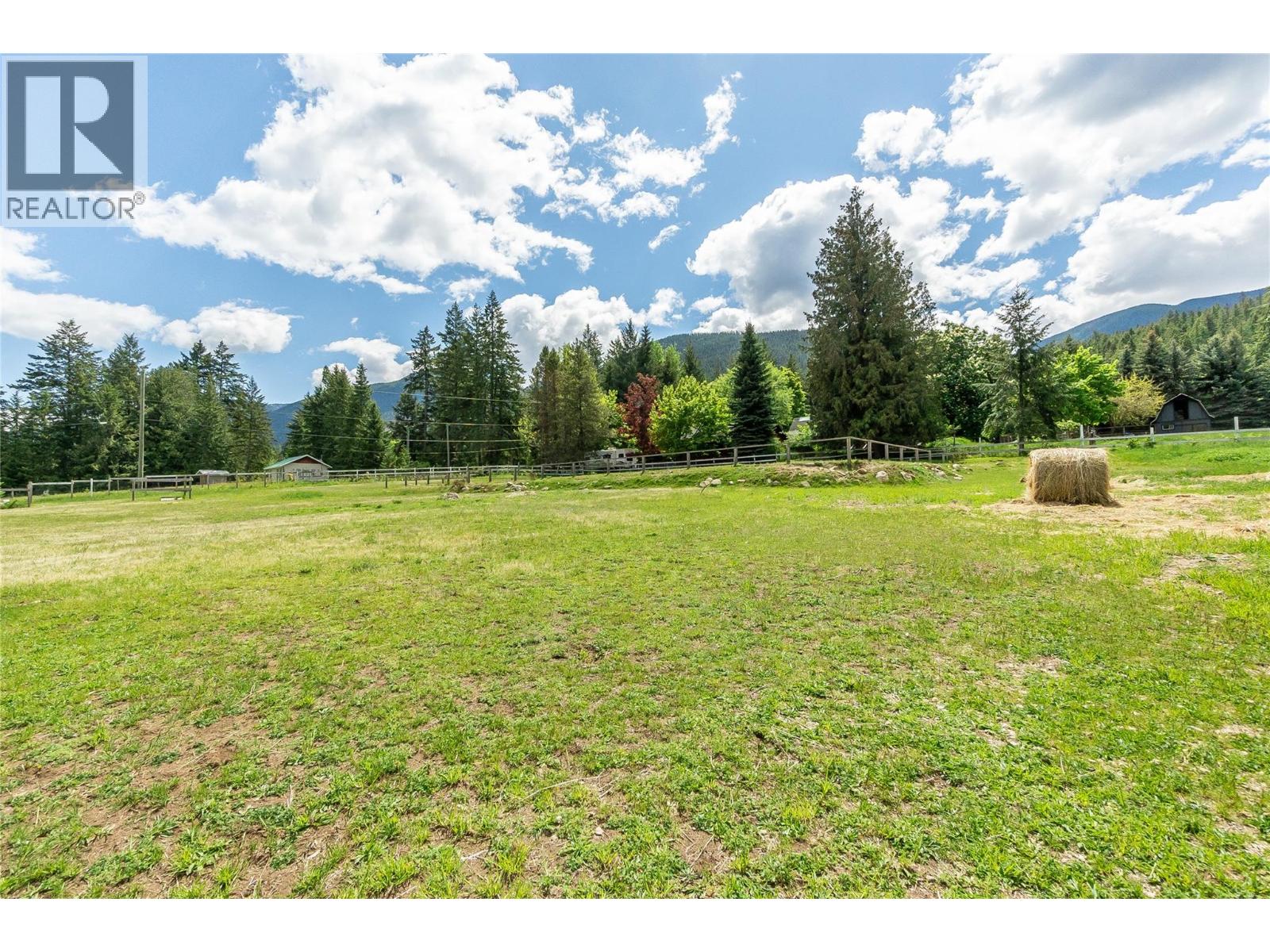 765 Lewis Road, Harrop, British Columbia  V1L 6P7 - Photo 86 - 10387622