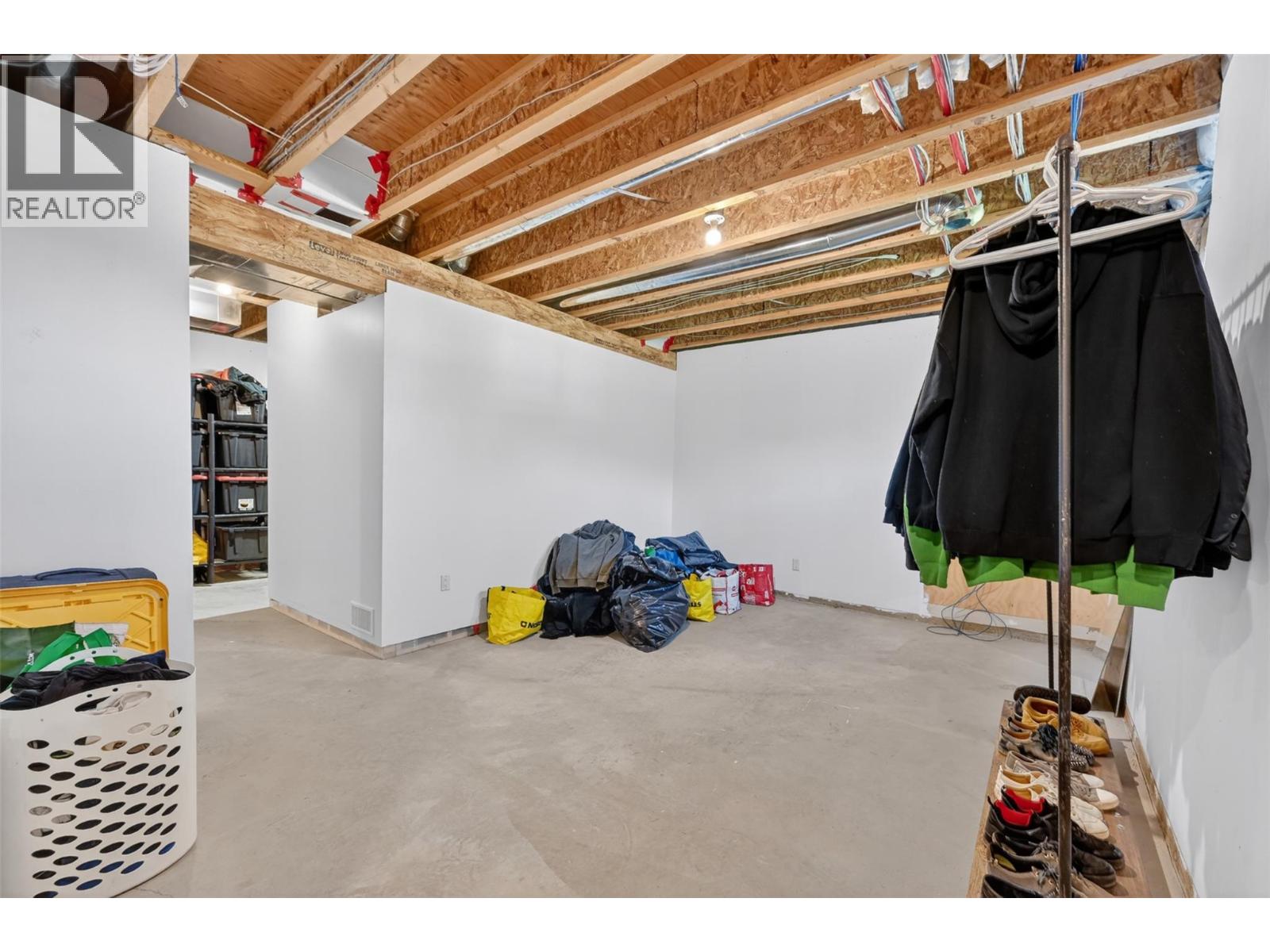4852 Riverview Drive, Edgewater, British Columbia  V0A 1E0 - Photo 29 - 10388240