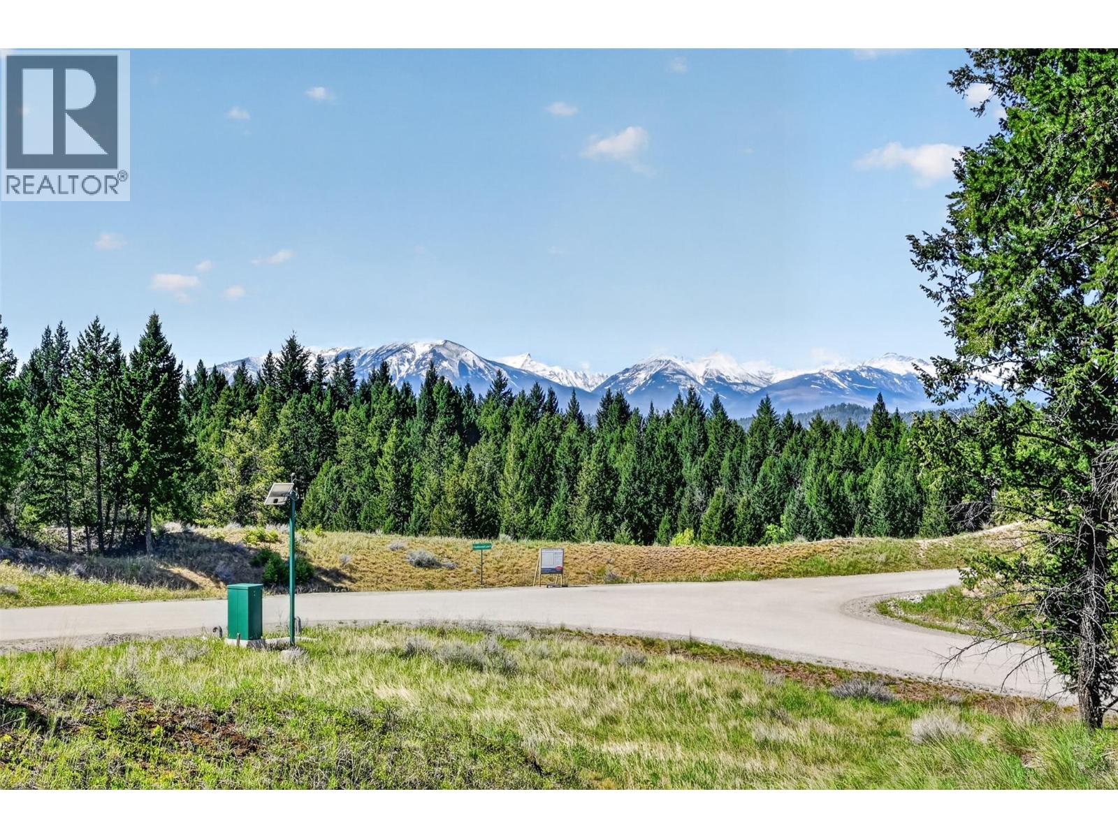 4915 Saddlewood Lane, radium hot springs, British Columbia