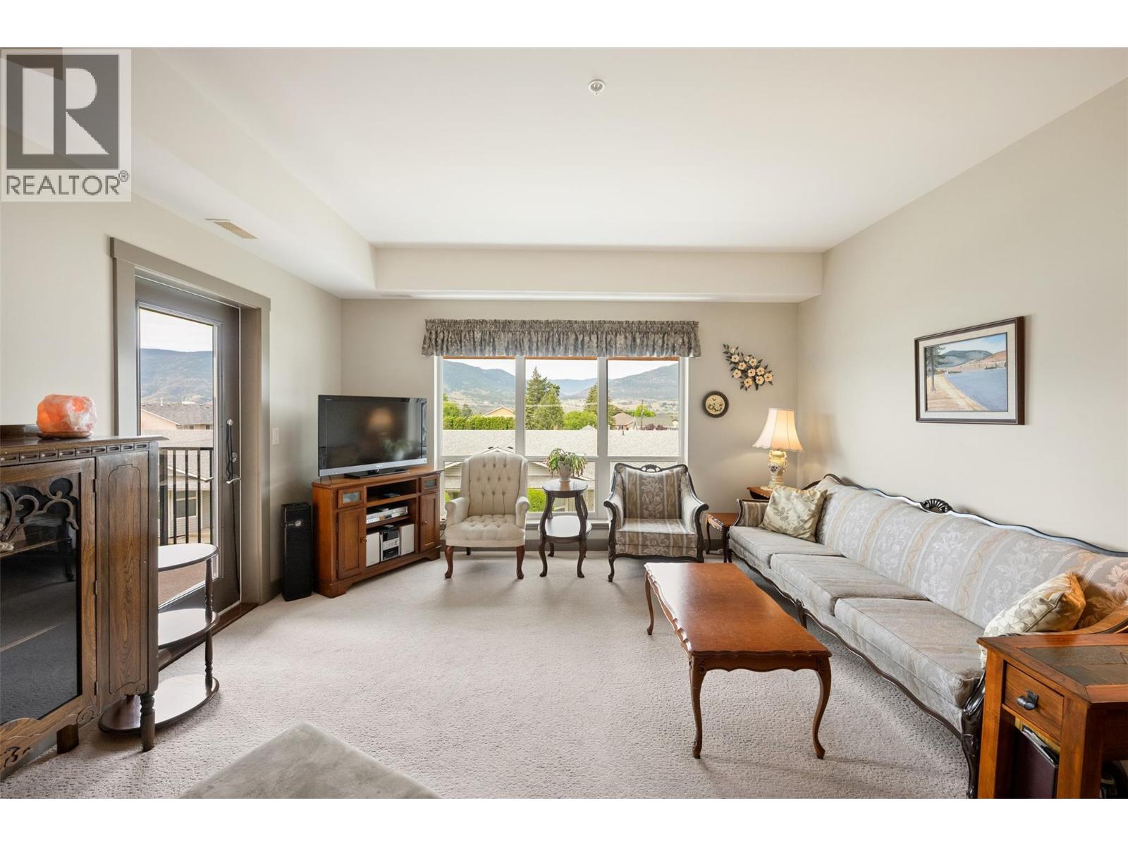 873 Forestbrook Drive Unit# 204, Penticton, British Columbia  V2A 2E9 - Photo 2 - 10388472
