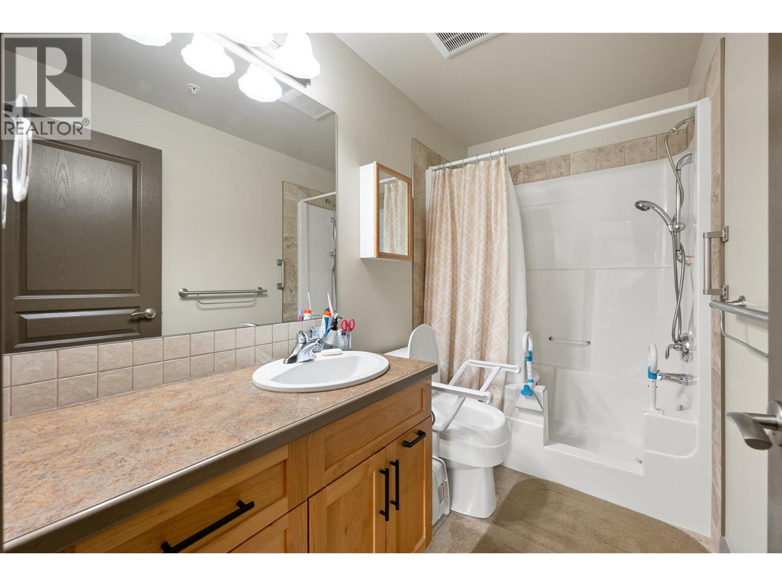 873 Forestbrook Drive Unit# 204, Penticton, British Columbia  V2A 2E9 - Photo 21 - 10388472