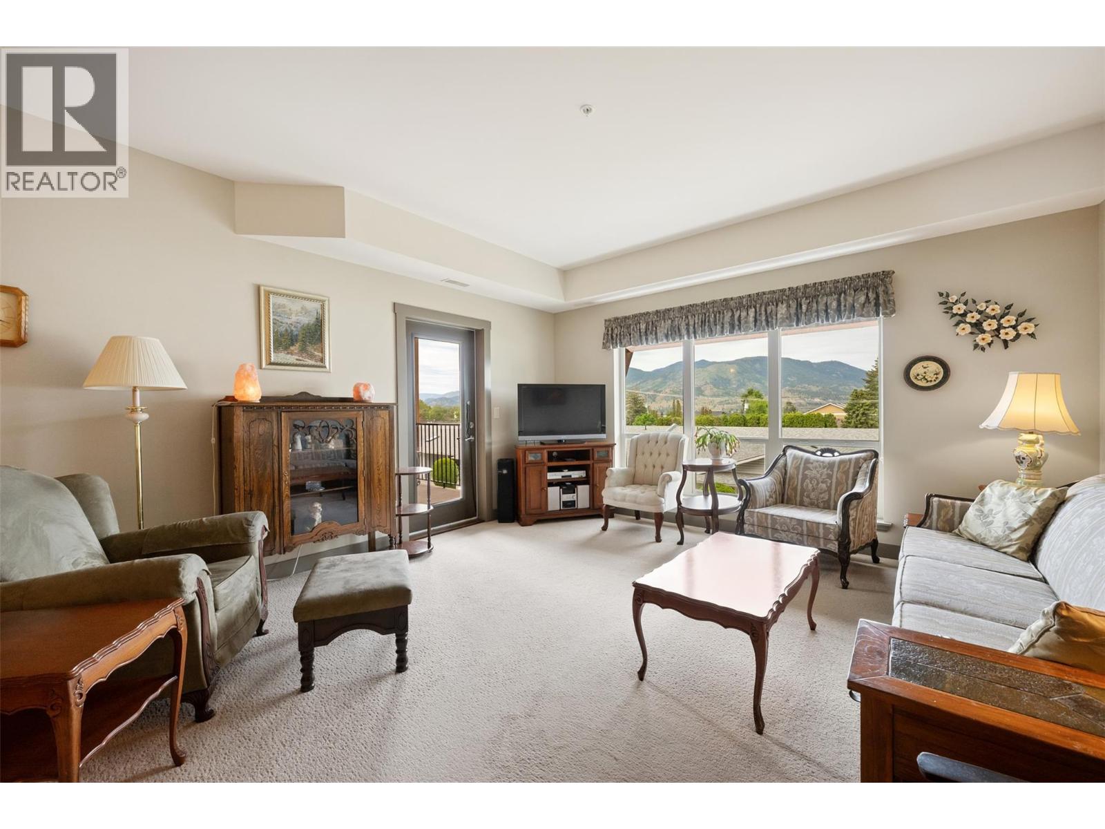 873 Forestbrook Drive Unit# 204, Penticton, British Columbia  V2A 2E9 - Photo 3 - 10388472