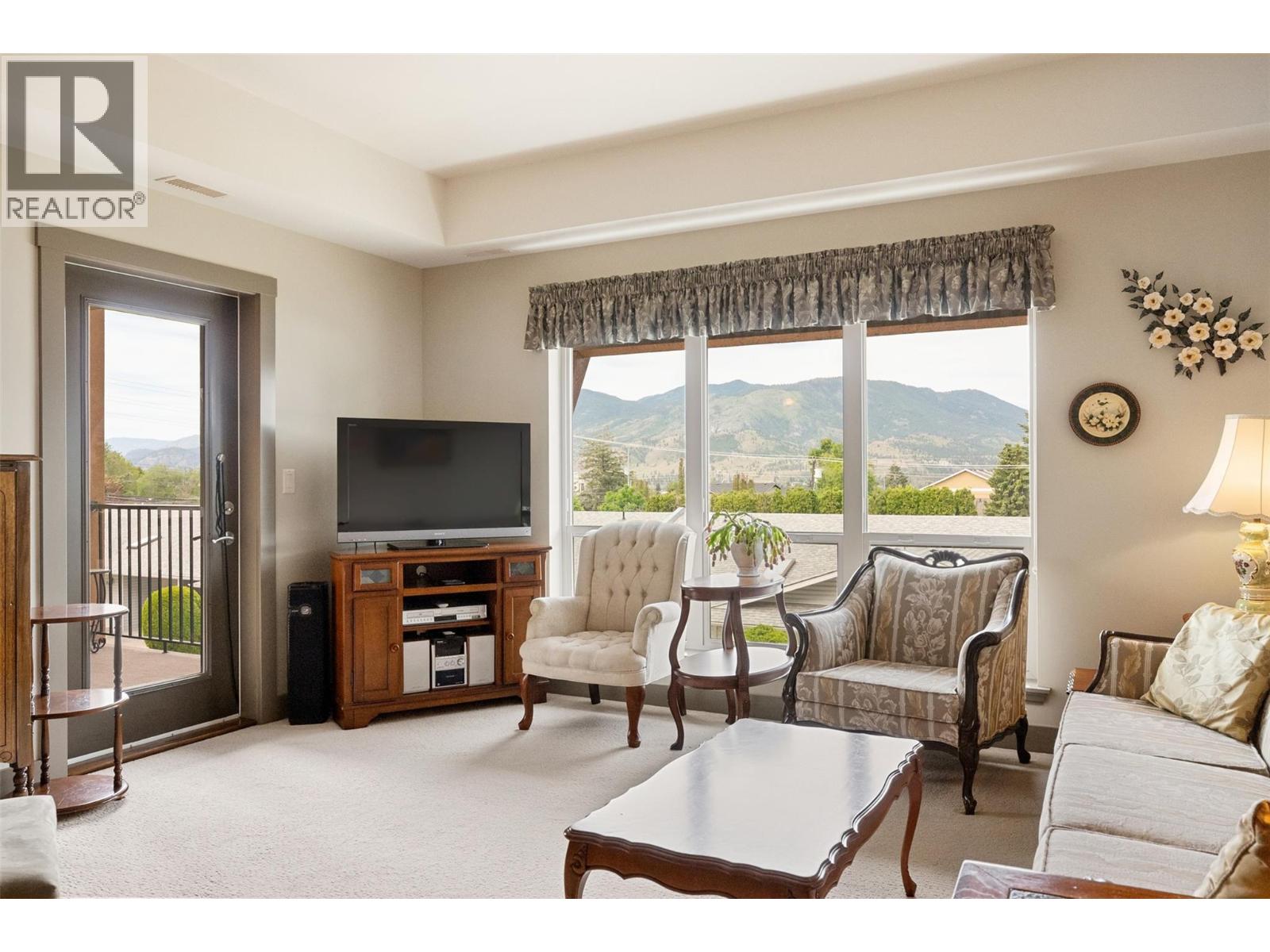 873 Forestbrook Drive Unit# 204, Penticton, British Columbia  V2A 2E9 - Photo 4 - 10388472