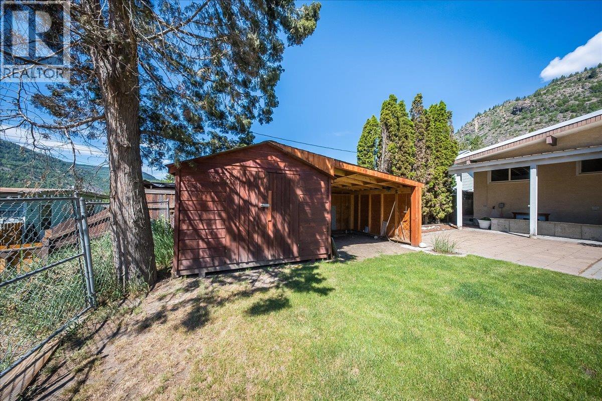 3542 Marigold Drive, Trail, British Columbia  V1R 2X6 - Photo 38 - 10388604
