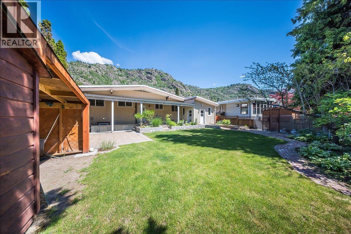 3542 Marigold Drive, Trail, British Columbia  V1R 2X6 - Photo 39 - 10388604