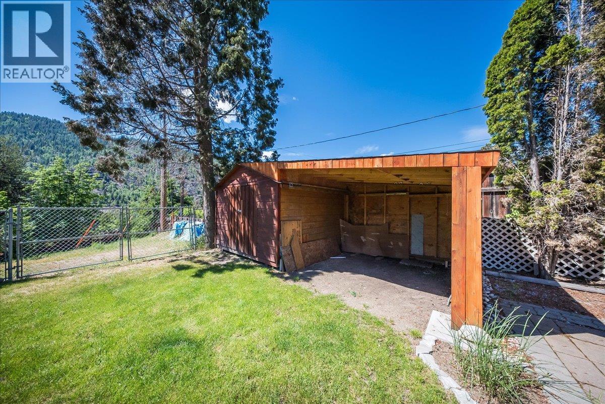 3542 Marigold Drive, Trail, British Columbia  V1R 2X6 - Photo 40 - 10388604