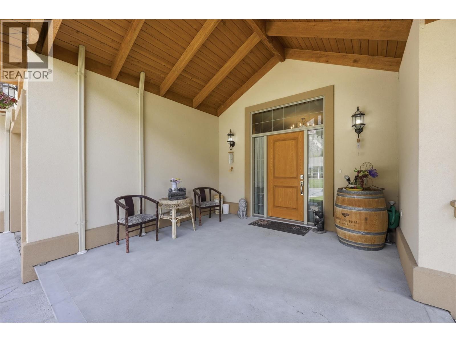417 Nueva Wynd, Kamloops, British Columbia  V2H 1S1 - Photo 4 - 10388556