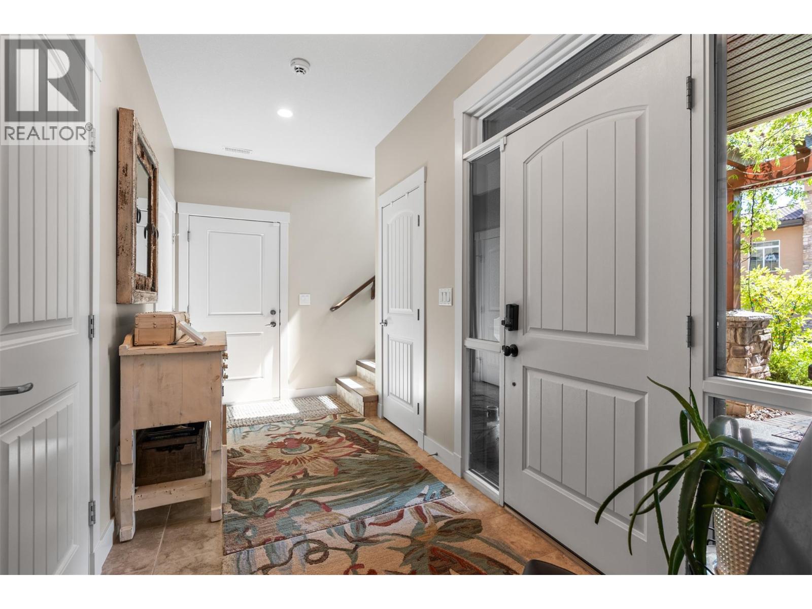 325 Cordon Place, Vernon, British Columbia  V1H 1Z9 - Photo 10 - 10388043