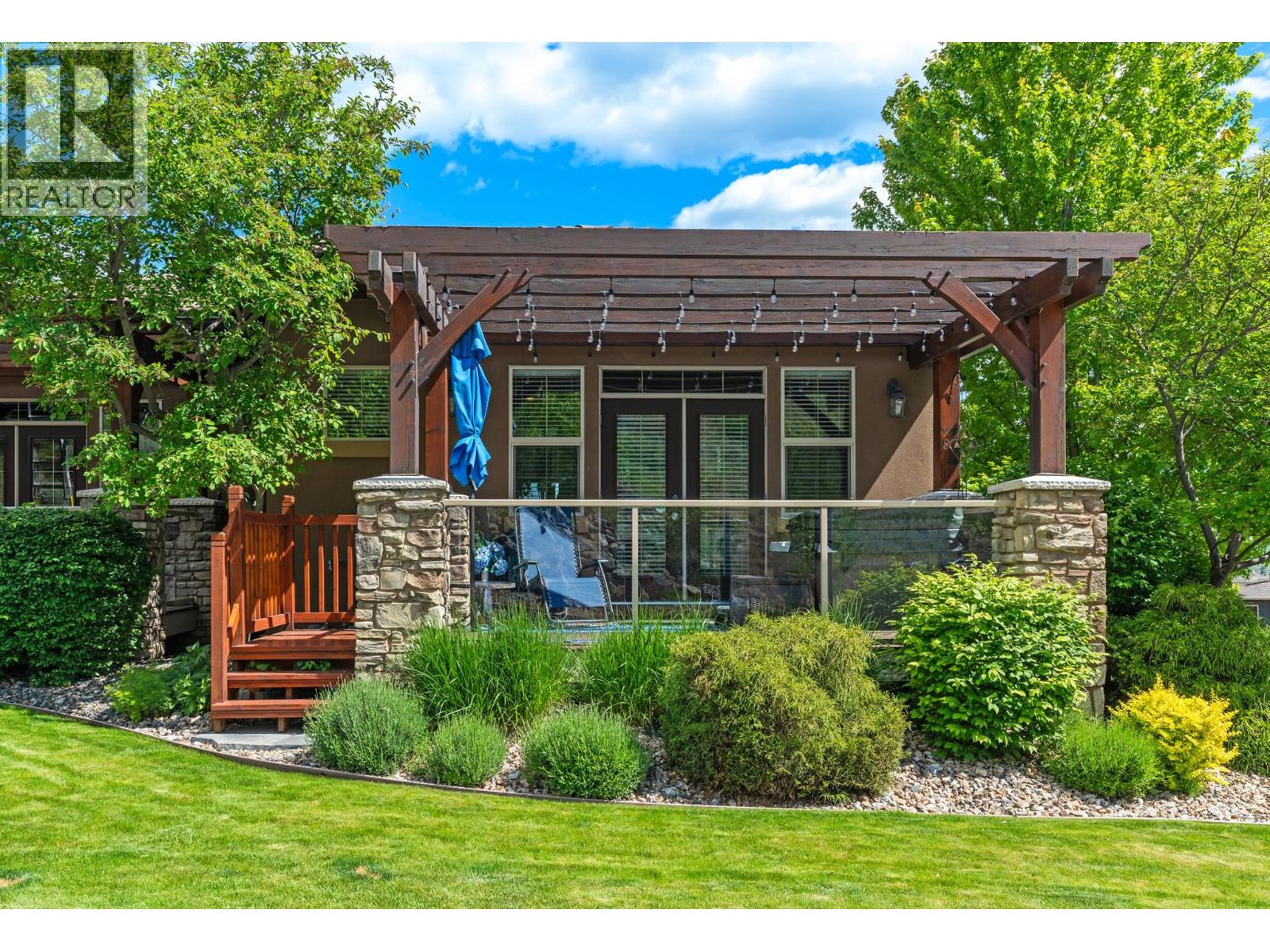 325 Cordon Place, Vernon, British Columbia  V1H 1Z9 - Photo 3 - 10388043