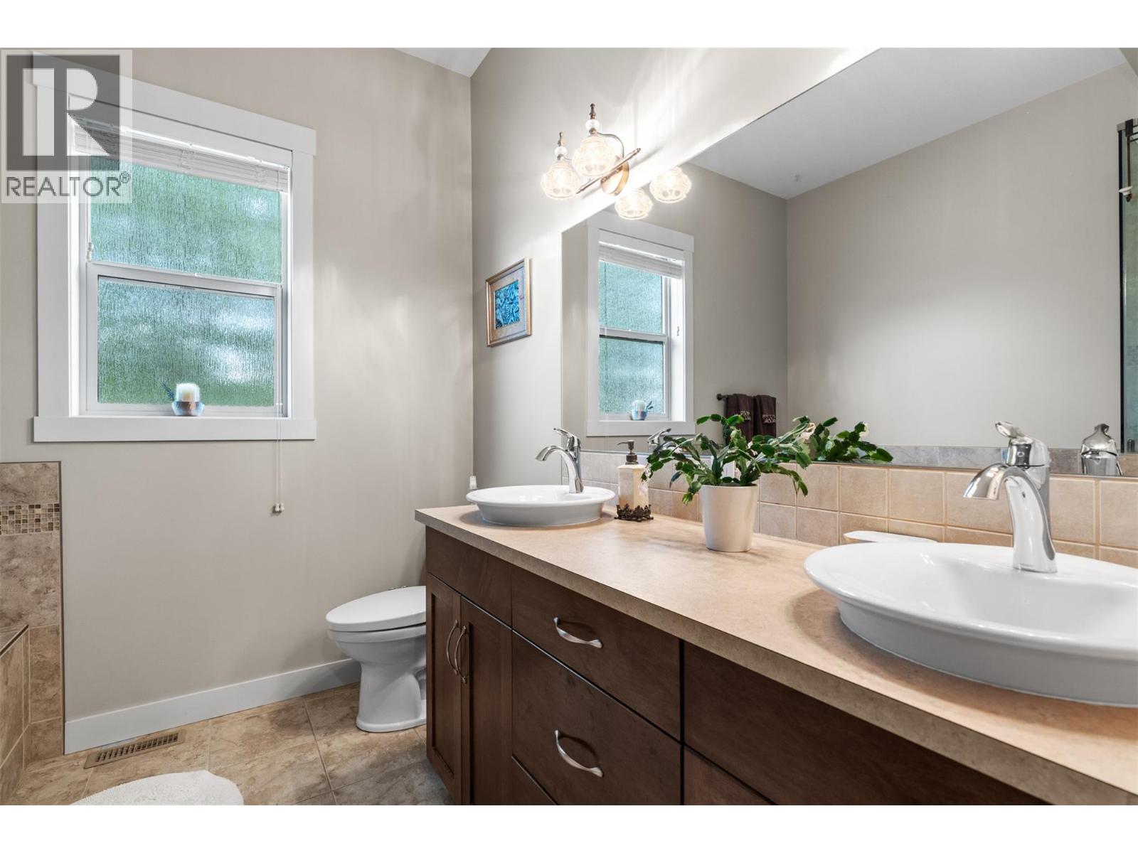 325 Cordon Place, Vernon, British Columbia  V1H 1Z9 - Photo 51 - 10388043