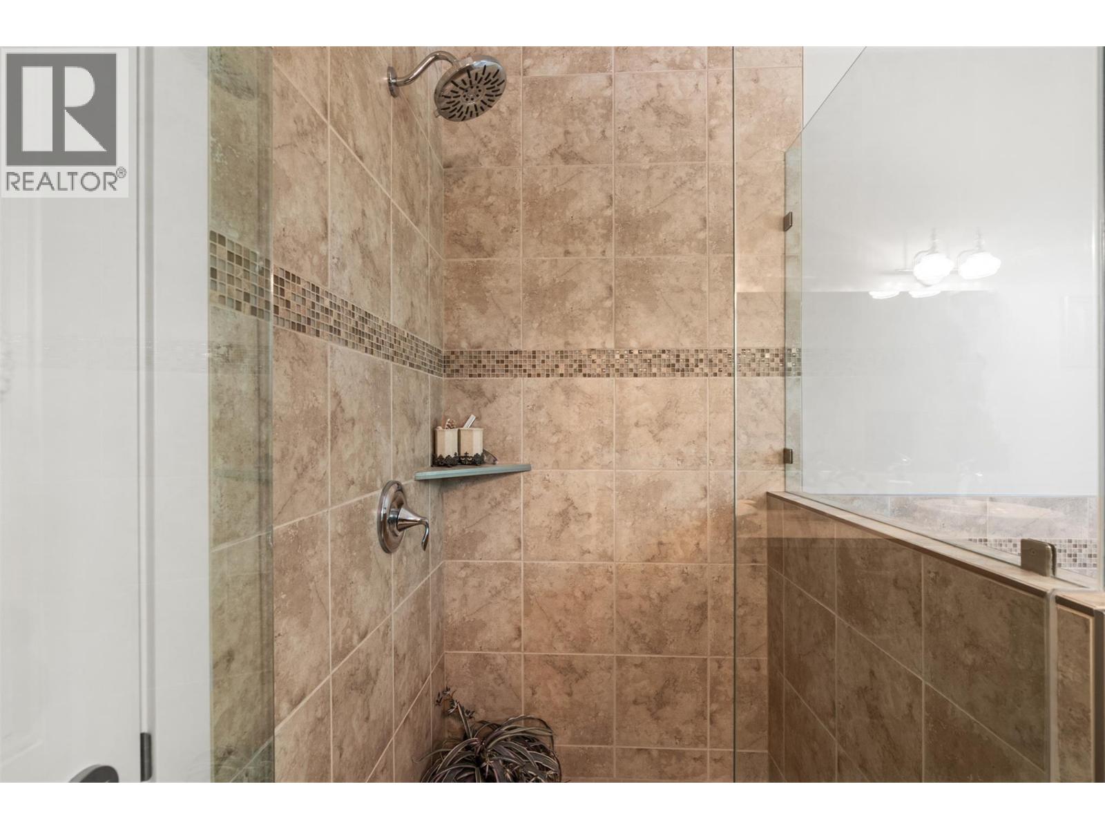 325 Cordon Place, Vernon, British Columbia  V1H 1Z9 - Photo 53 - 10388043