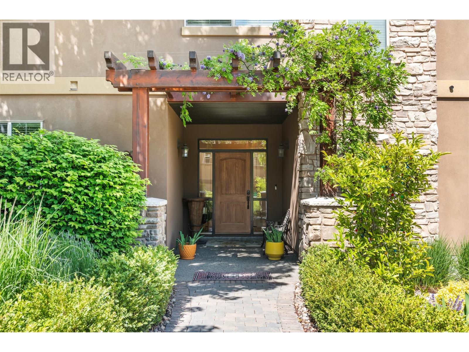 325 Cordon Place, Vernon, British Columbia  V1H 1Z9 - Photo 6 - 10388043