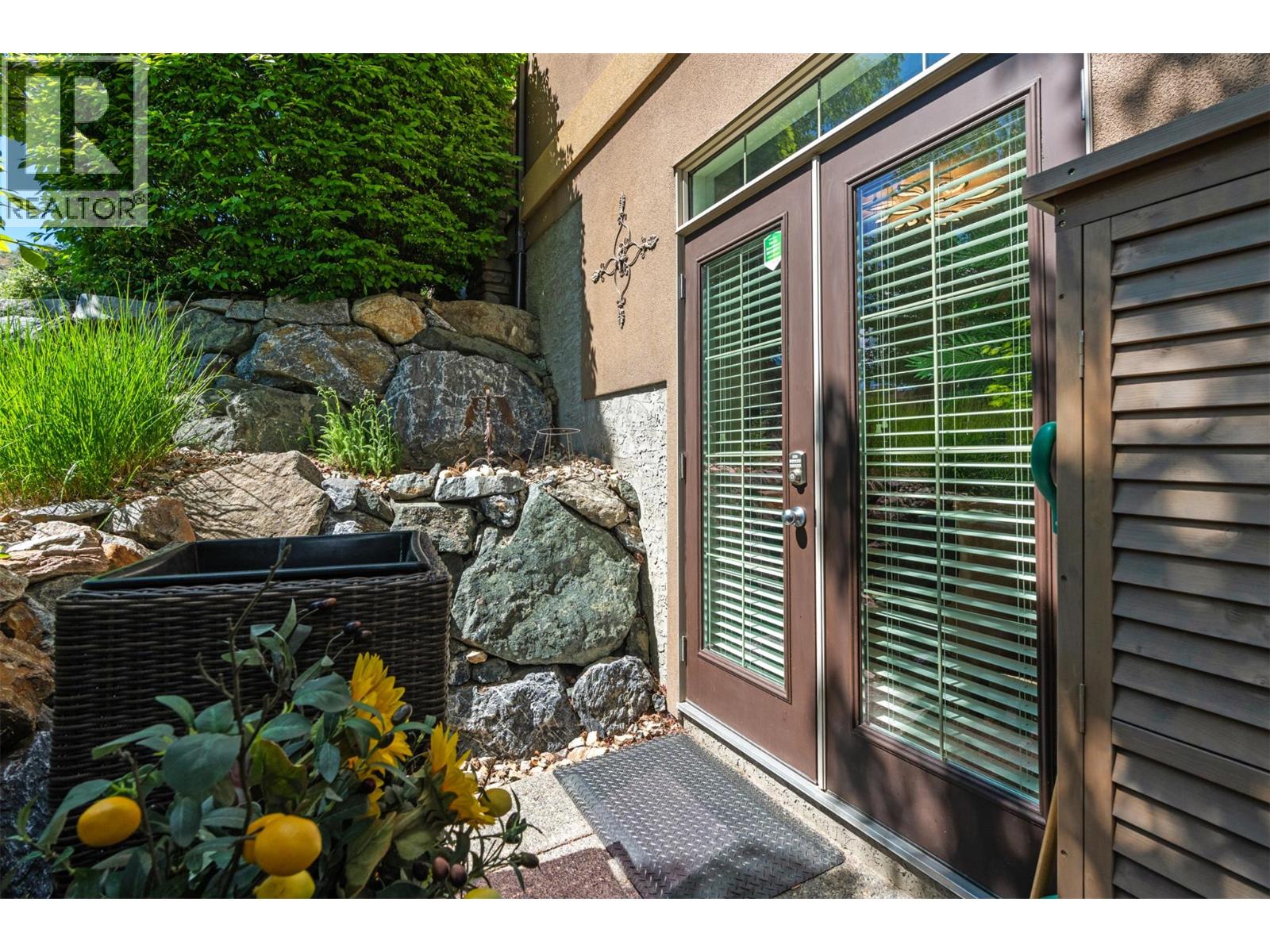 325 Cordon Place, Vernon, British Columbia  V1H 1Z9 - Photo 8 - 10388043